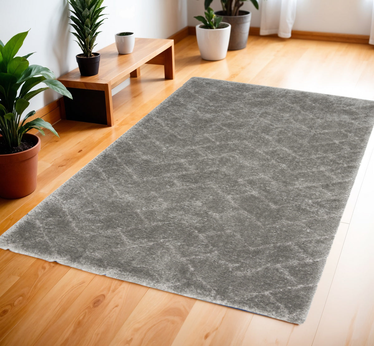 4' X 6' Gray Chevron Shag Area Rug