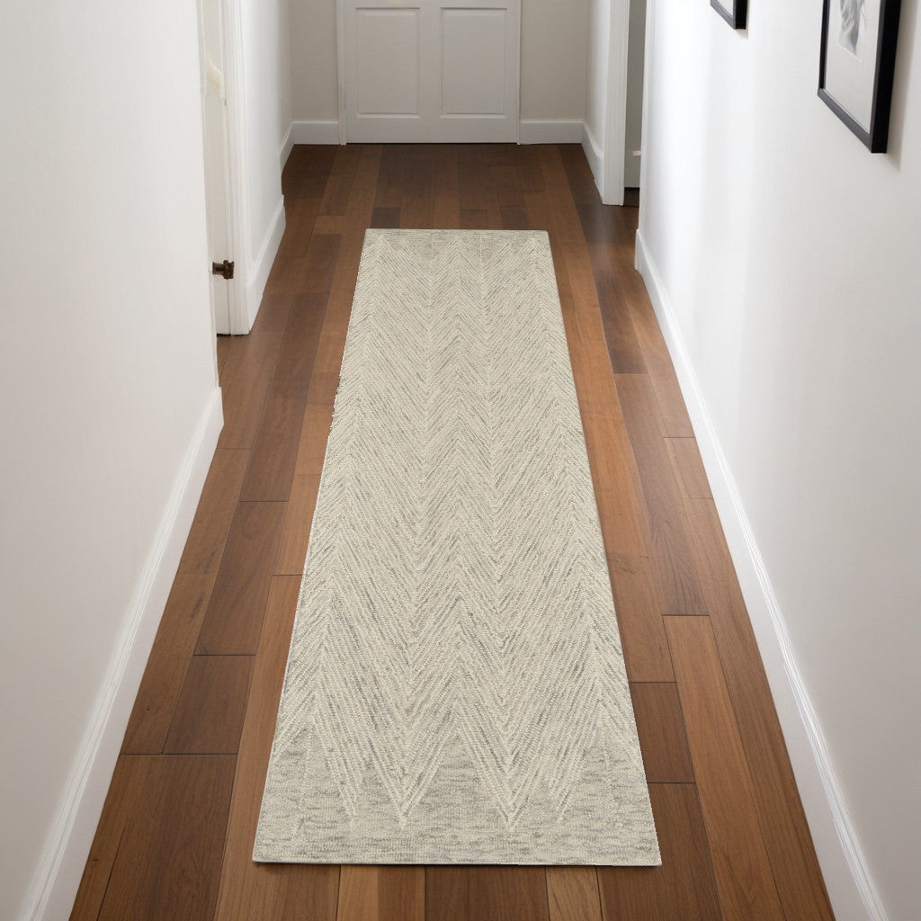 8' Ivory and Gray Wool Chevron Runner Rug