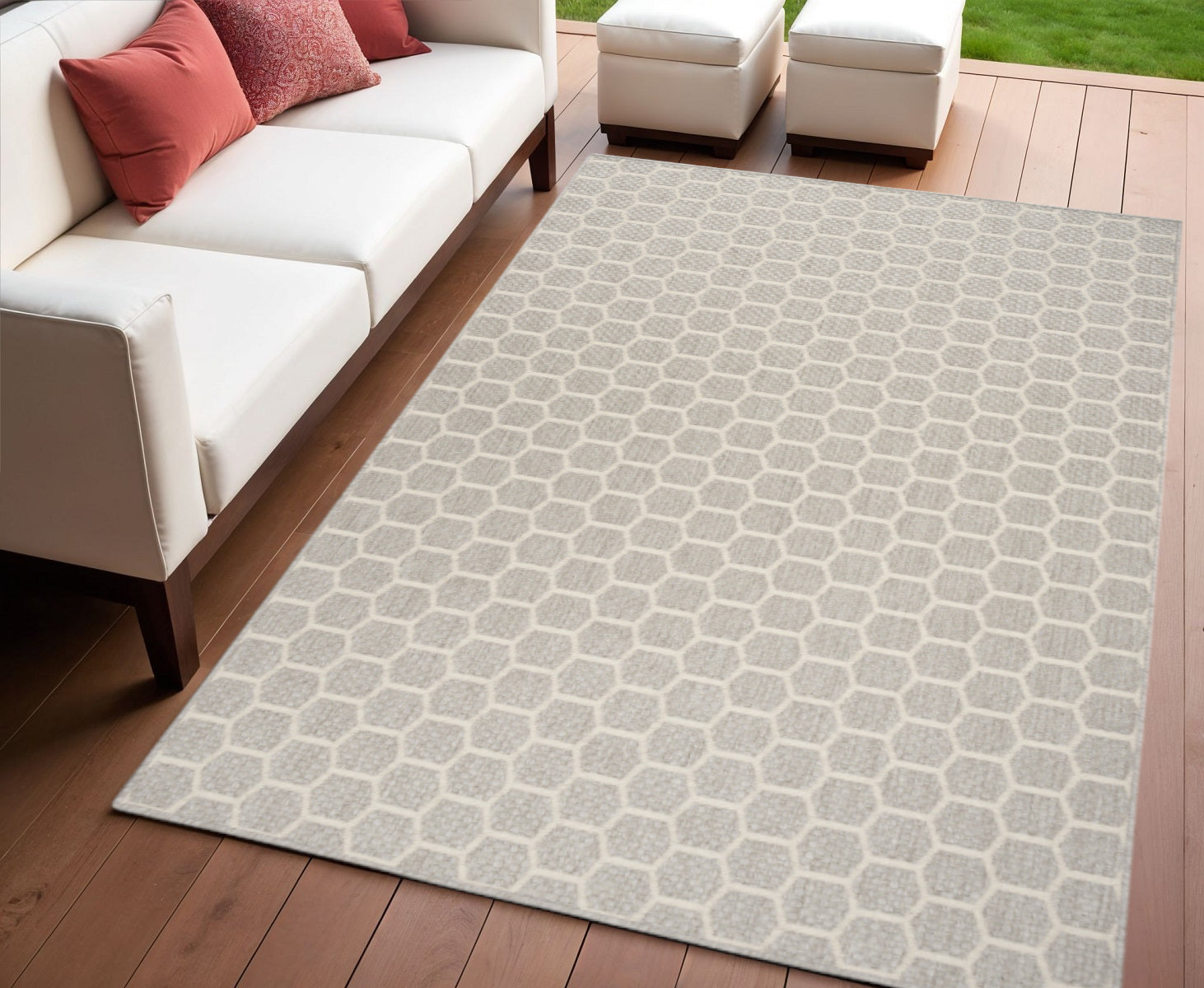 4 X 6 Gray And Ivory Geometric Indoor Outdoor Area Rug