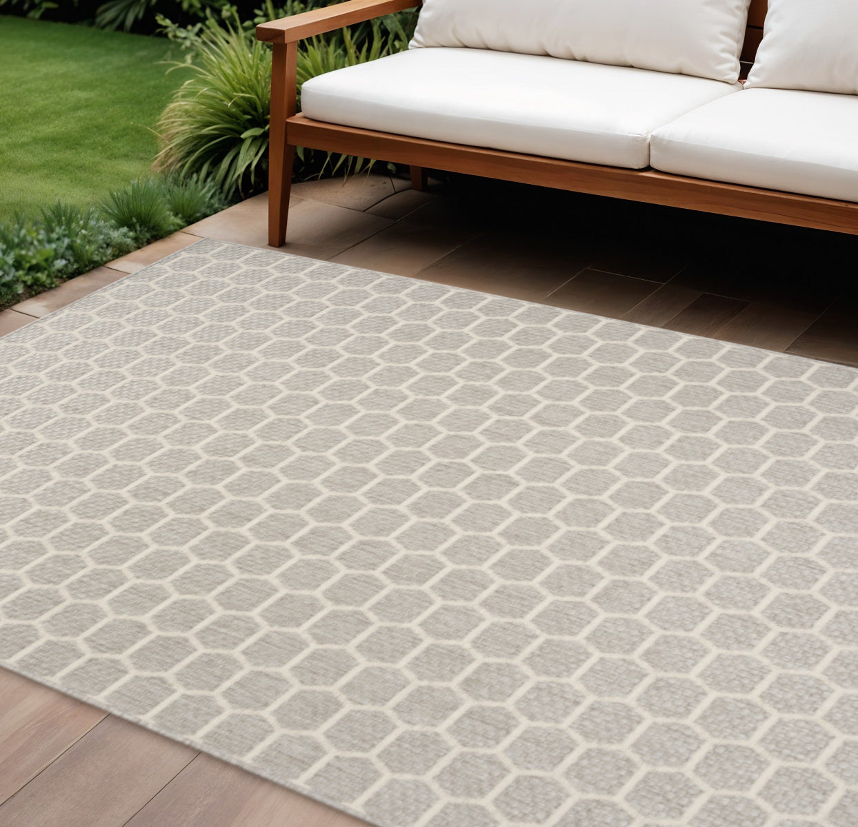 6 X 9 Gray And Ivory Geometric Indoor Outdoor Area Rug