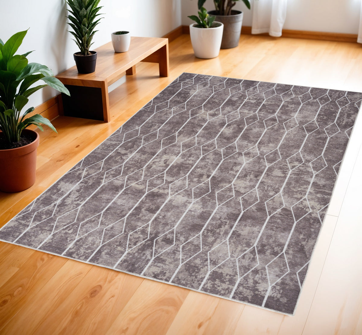 4' X 6' Gray and Ivory Geometric Power Loom Area Rug