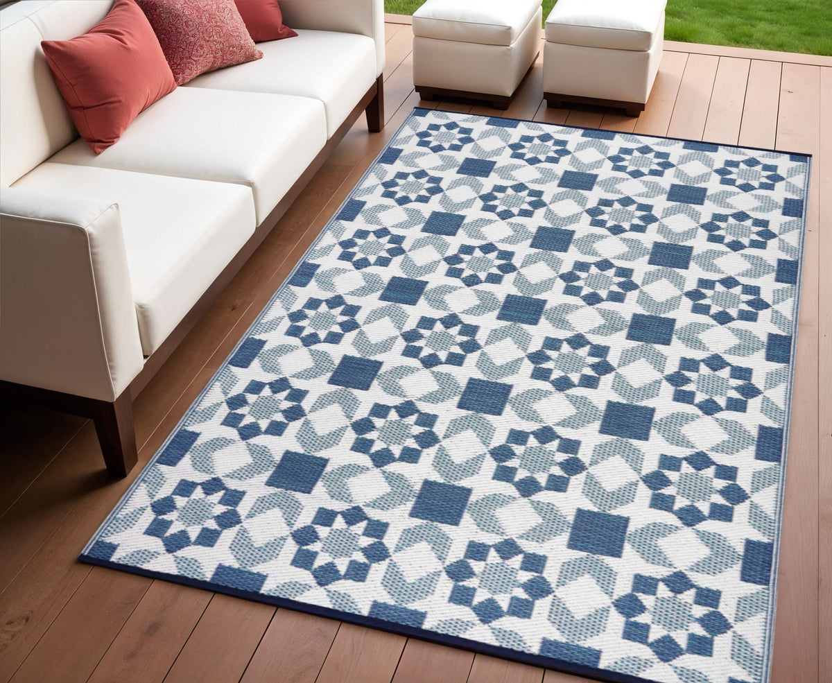 4' X 6' Teal Blue Geometric Indoor Outdoor Area Rug