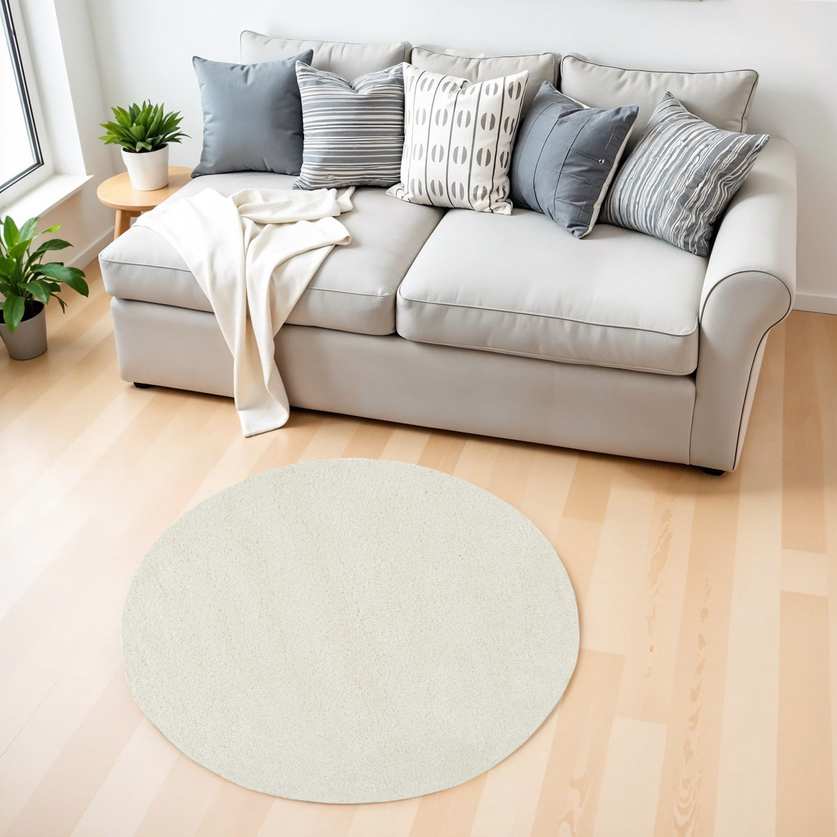 4' Ivory Shag Round Rug