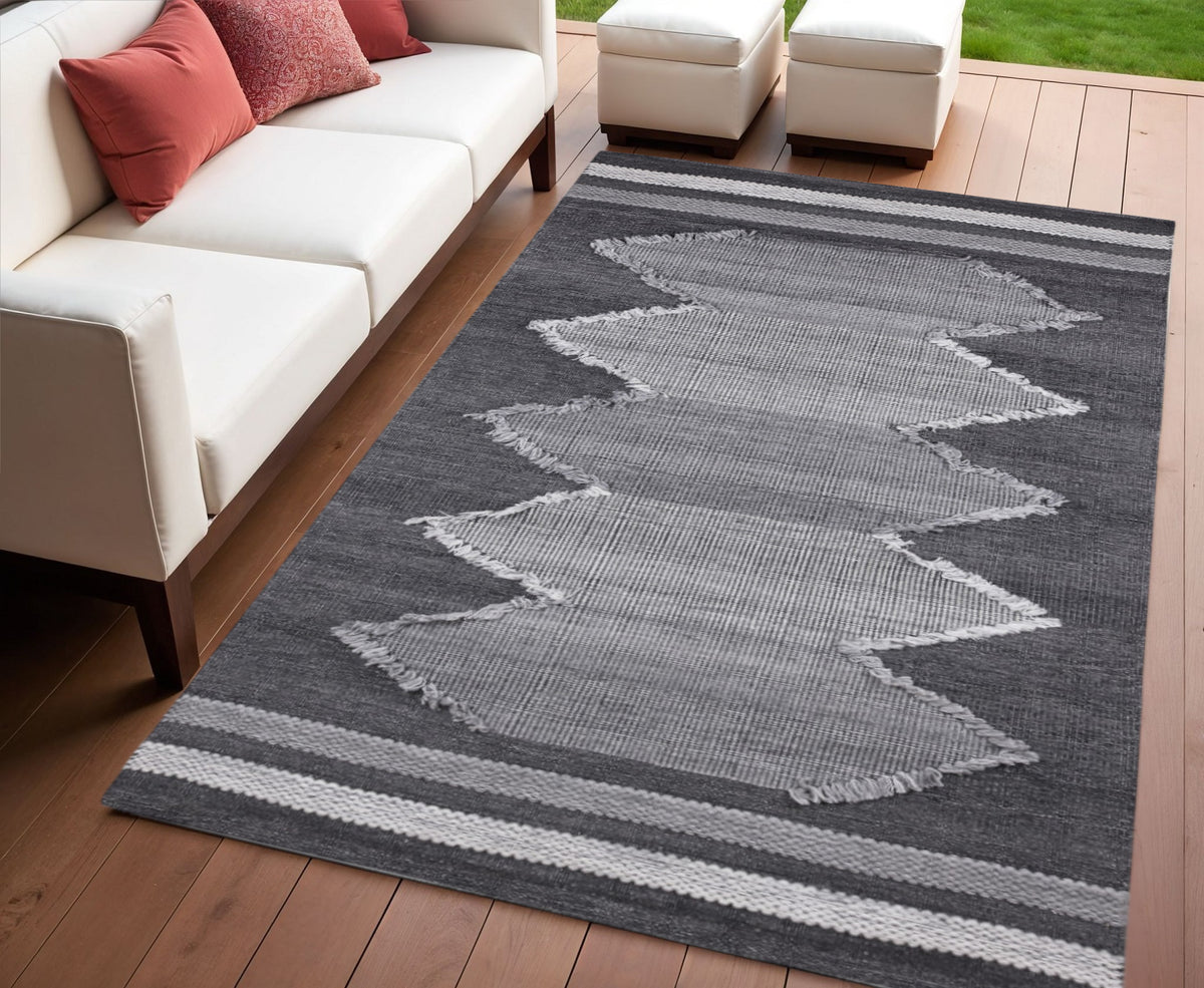 4' X 6' Gray Geometric Handmade Indoor Outdoor Area Rug