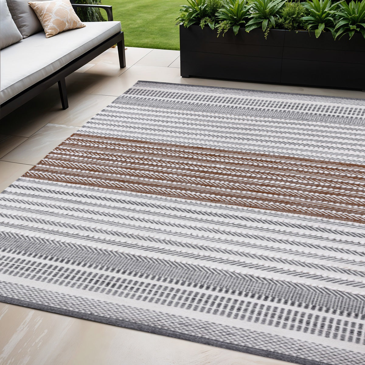 5' X 8' Geometric Handmade Indoor Outdoor Area Rug