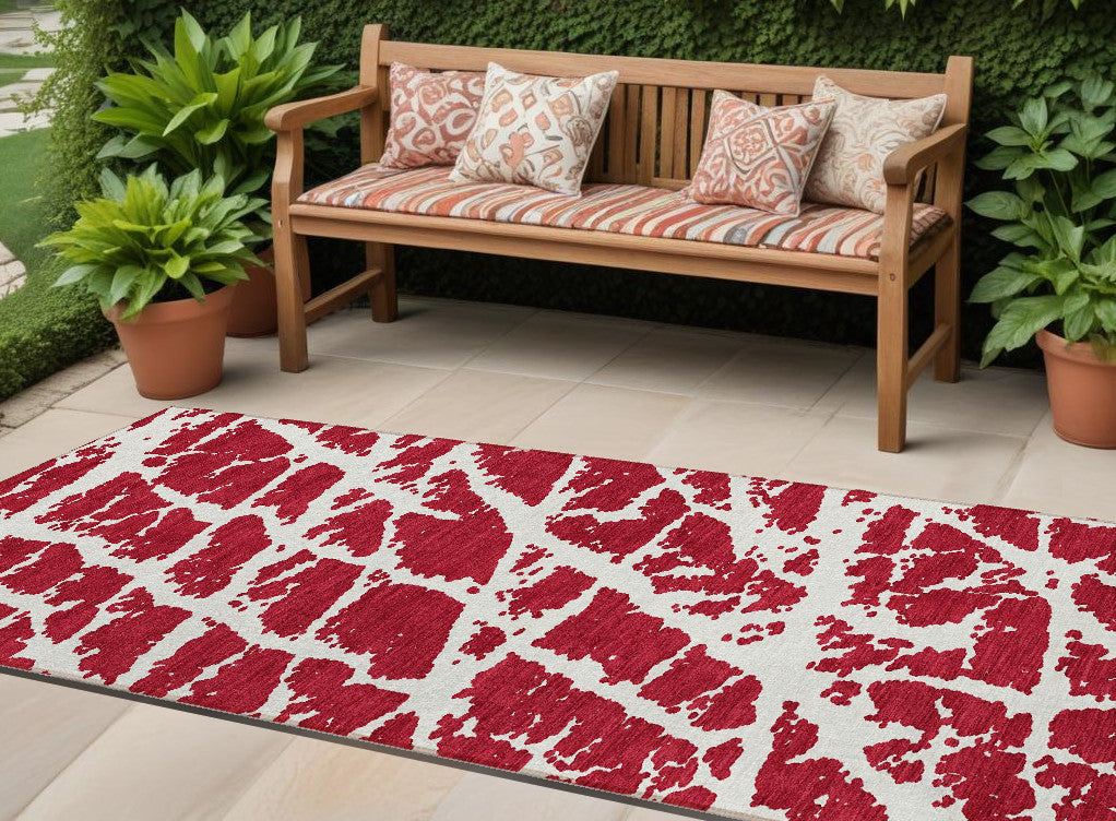 8' Runner Red And White Abstract Washable Non Skid Indoor Outdoor Runner Rug
