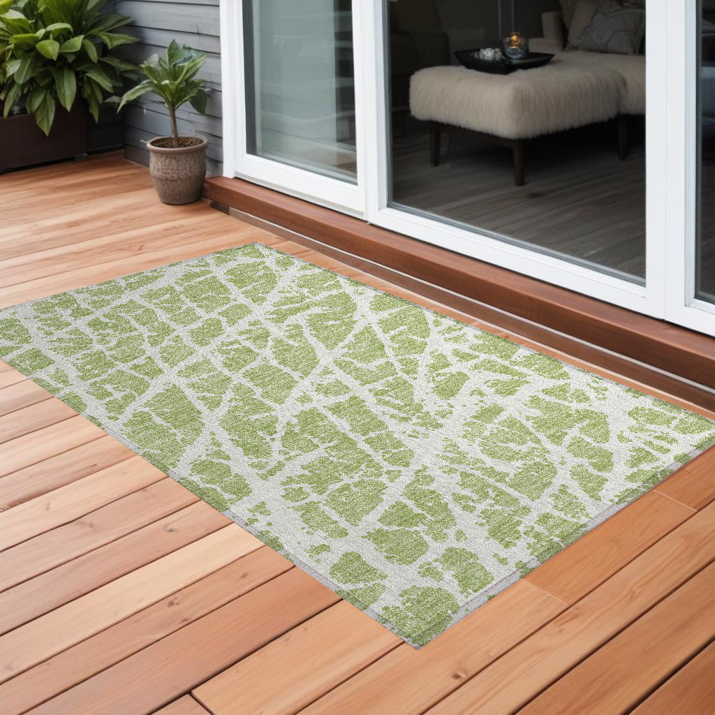 3' X 5' Green And White Abstract Washable Non Skid Indoor Outdoor Area Rug