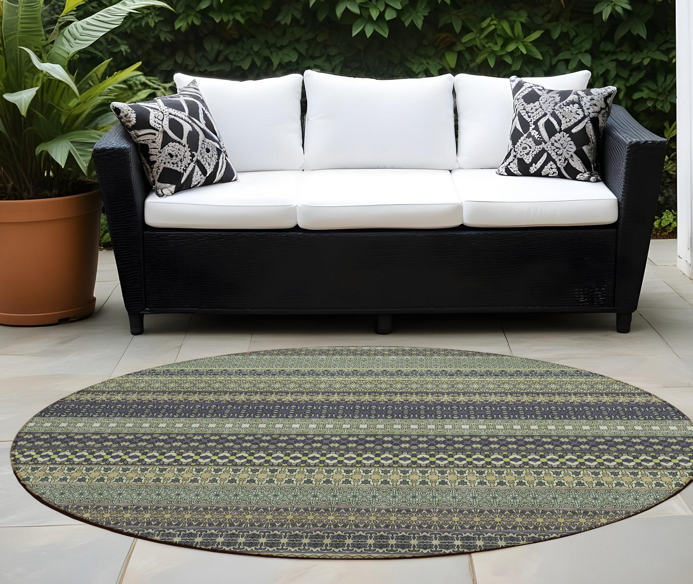 8' Round Sage Round Striped Washable Non Skid Indoor Outdoor Area Rug