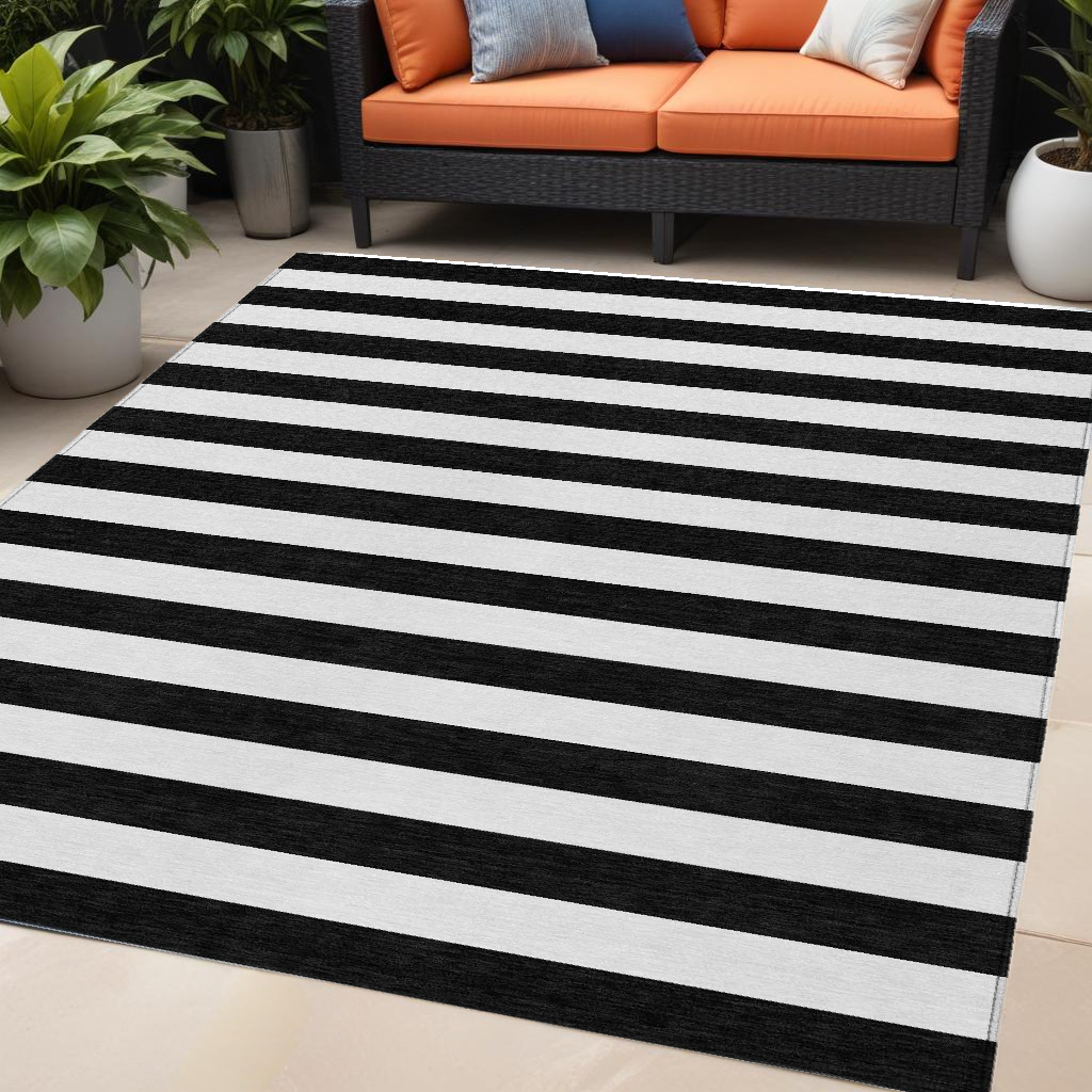 5' X 8' Black And White Striped Washable Non Skid Indoor Outdoor Area Rug