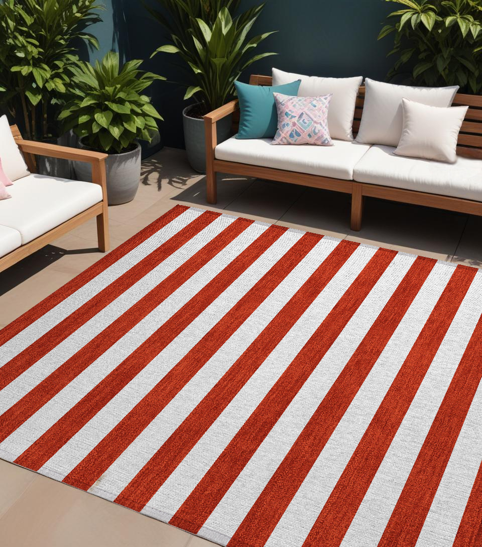 9' X 12' Red And White Striped Washable Non Skid Indoor Outdoor Area Rug