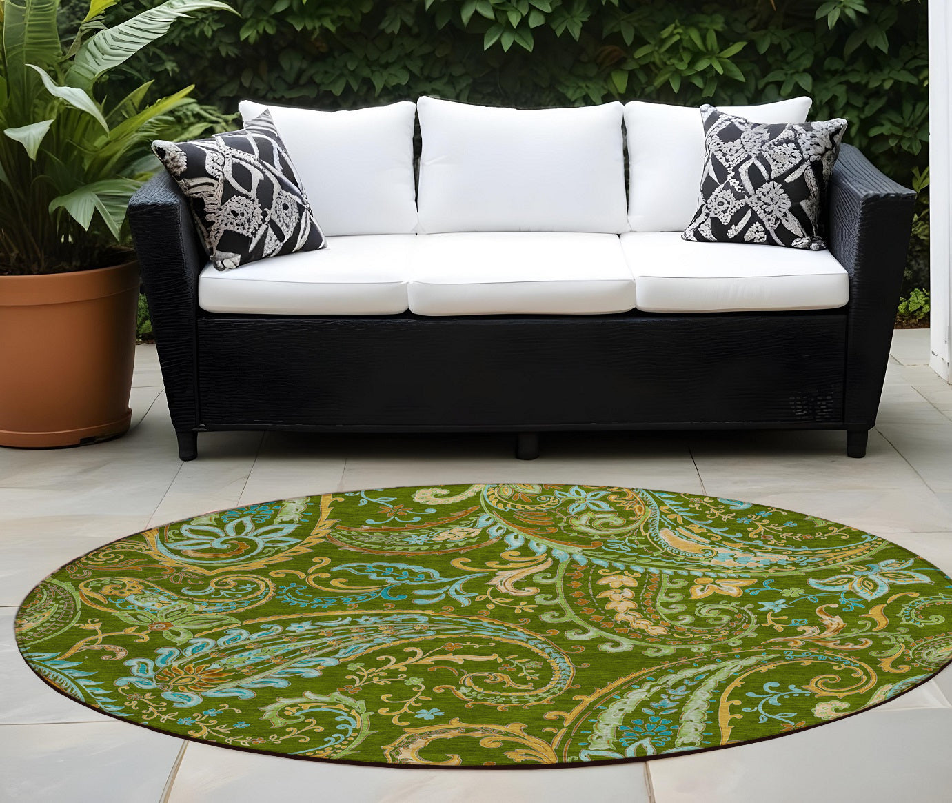 8' Round Green Round Paisley Washable Non Skid Indoor Outdoor Area Rug