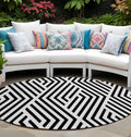 8' Round Black And White Round Geometric Washable Non Skid Indoor Outdoor Area Rug