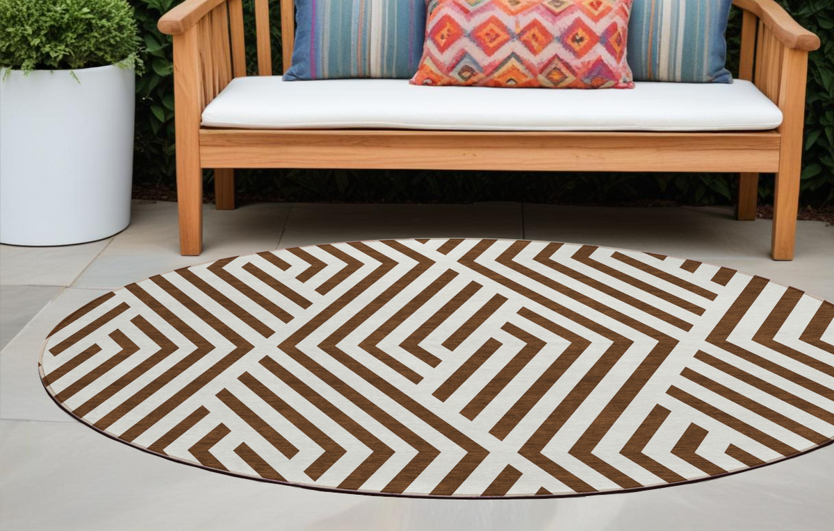 8' Round Brown And White Round Geometric Washable Non Skid Indoor Outdoor Area Rug