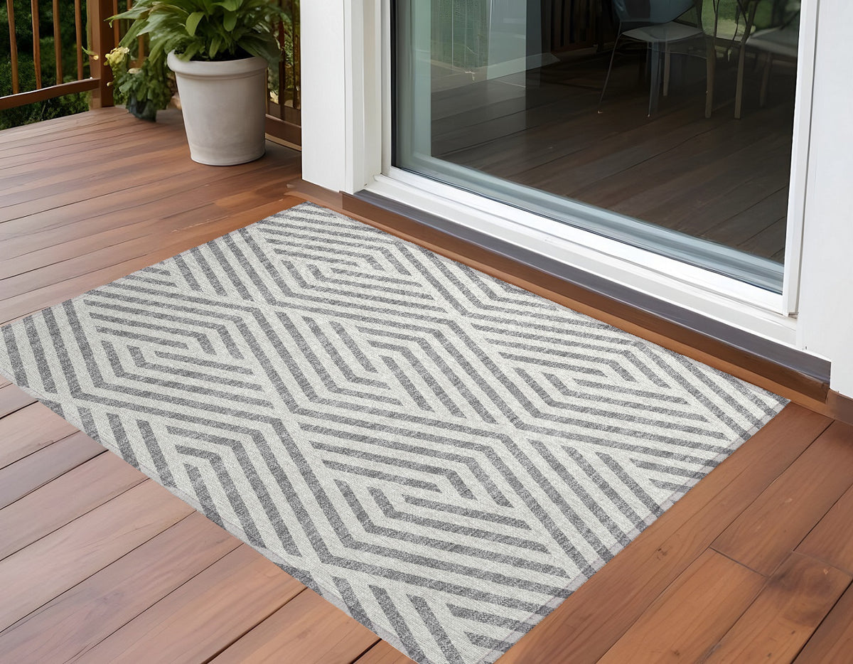 3' X 5' Gray And Ivory Geometric Washable Non Skid Indoor Outdoor Area Rug