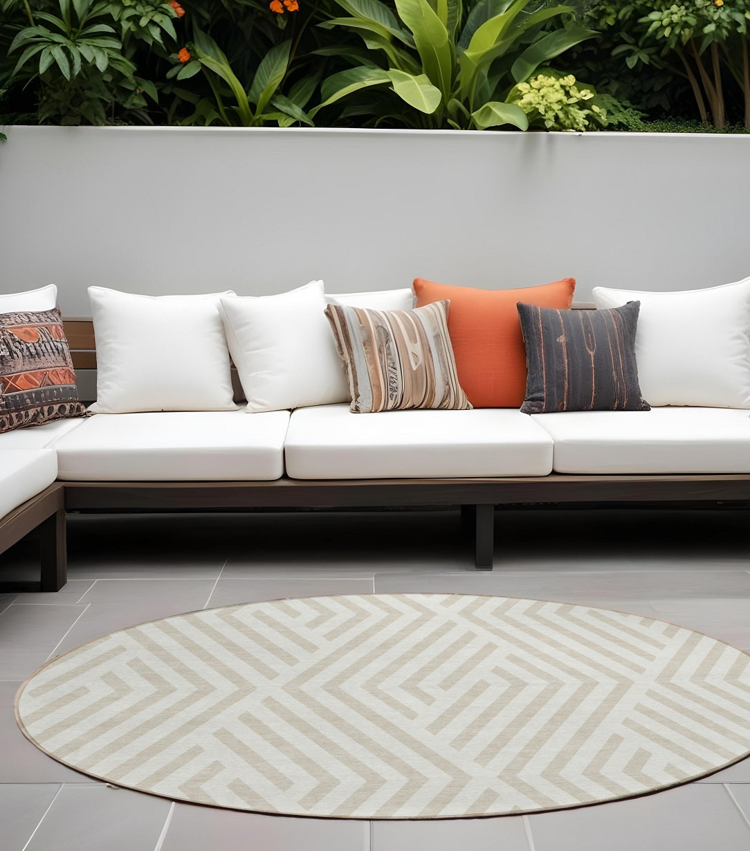 8' Round Beige And Ivory Round Geometric Washable Non Skid Indoor Outdoor Area Rug
