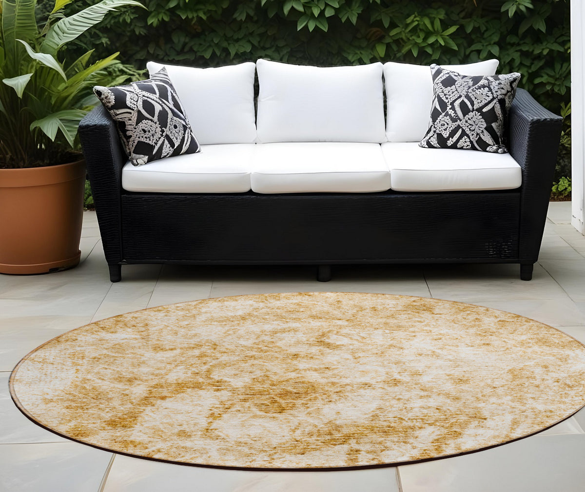 8' Round Cream And Gold Round Abstract Washable Non Skid Indoor Outdoor Area Rug