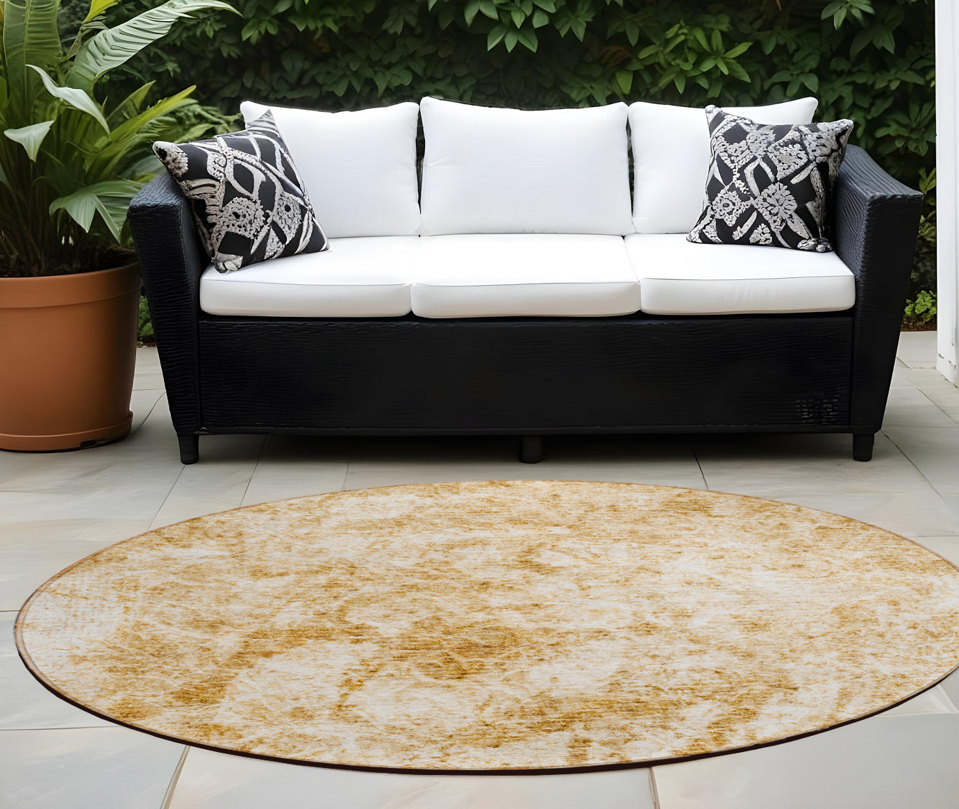 8' Round Cream And Gold Round Abstract Washable Non Skid Indoor Outdoor Area Rug