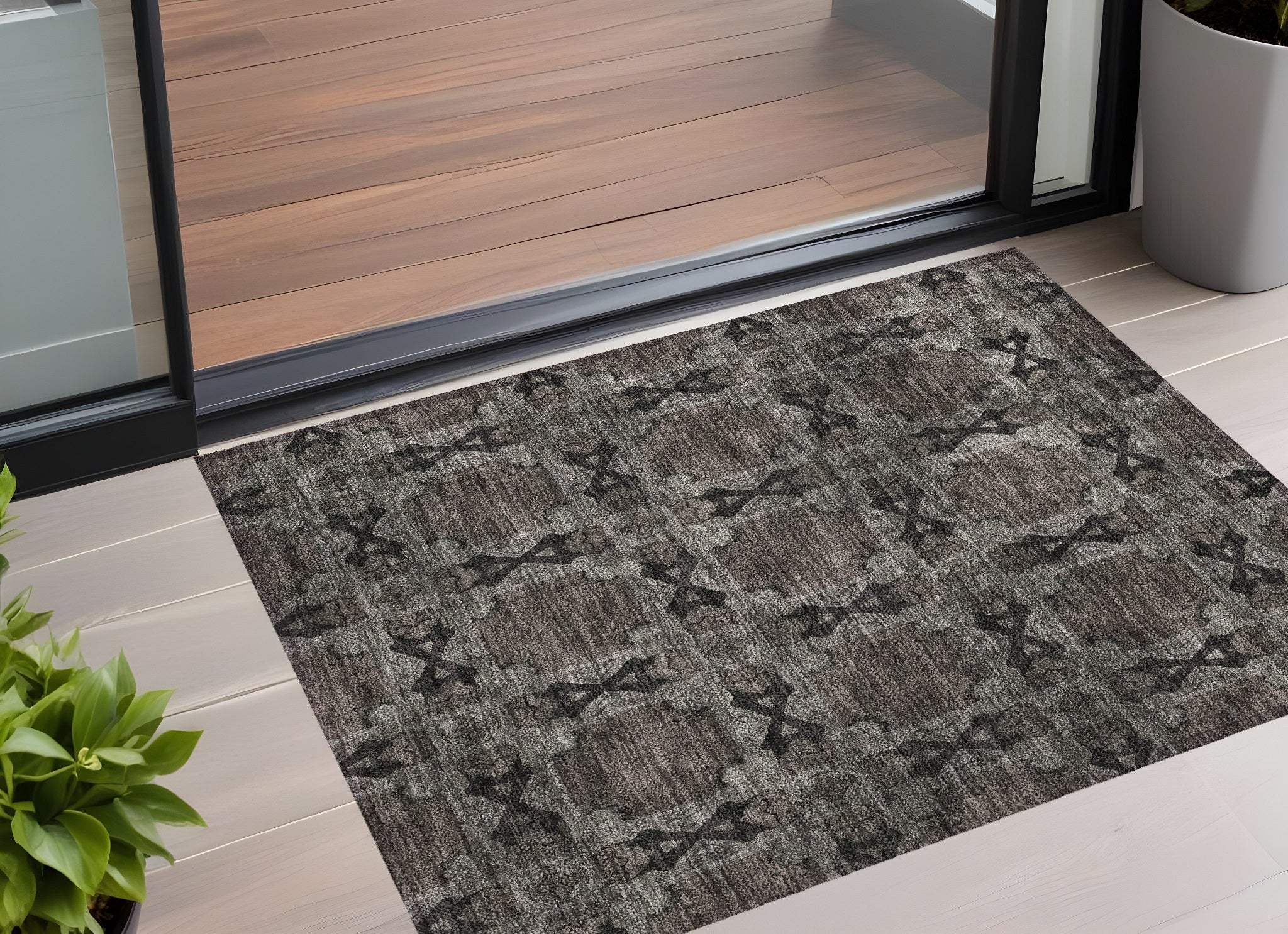 2' X 3' Gray And Black Floral Medallion Washable Non Skid Indoor Outdoor Area Rug