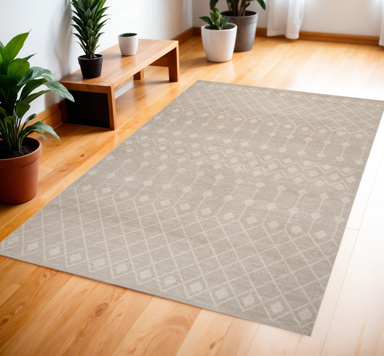 4' X 6' Beige Geometric Power Loom Area Rug