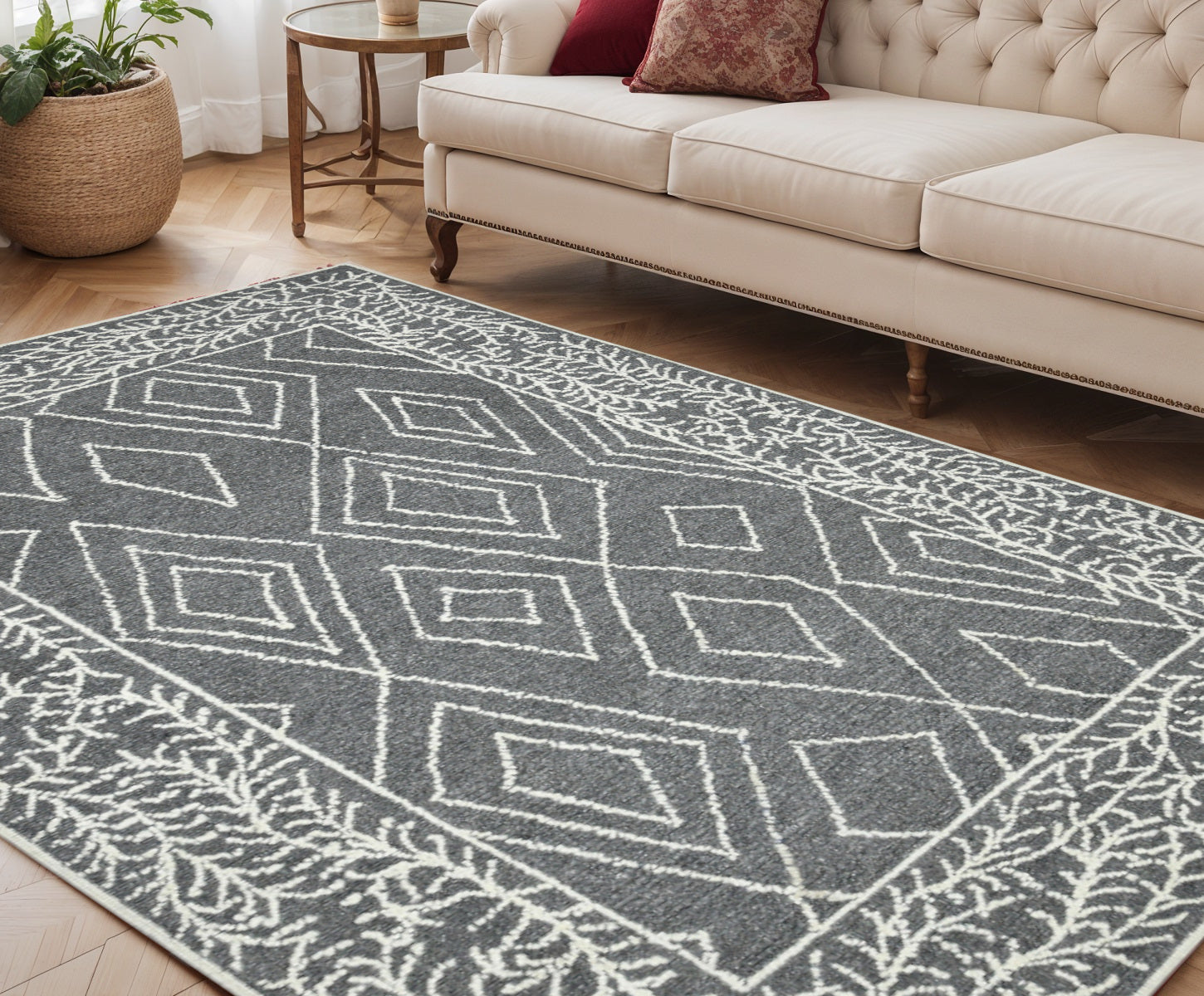 5 X 8 Gray And Ivory Wool Geometric Hand Hooked Area Rug