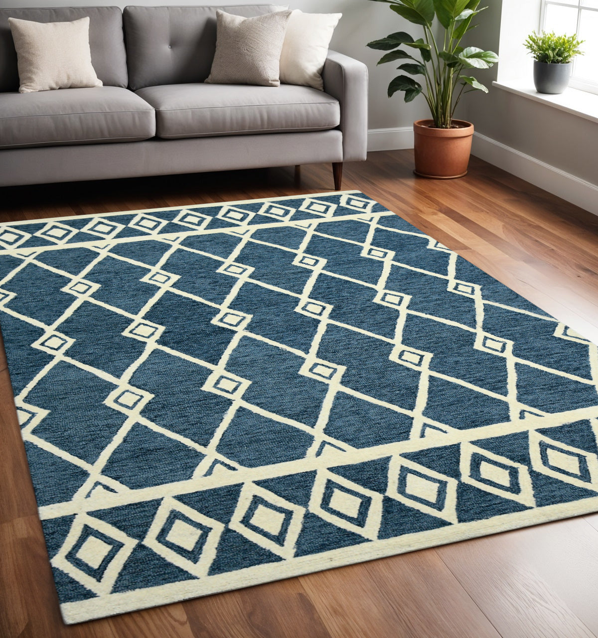 5 X 8 Blue And Ivory Wool Argyle Hand Hooked Area Rug