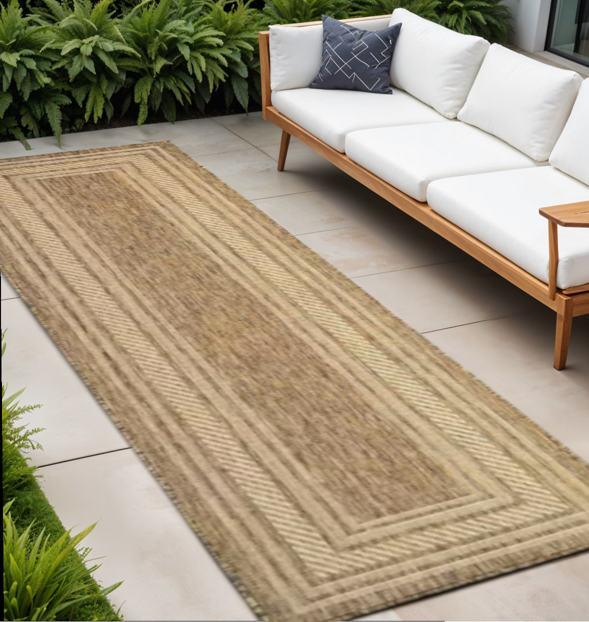 8 Natural Geometric Indoor Outdoor Runner Rug