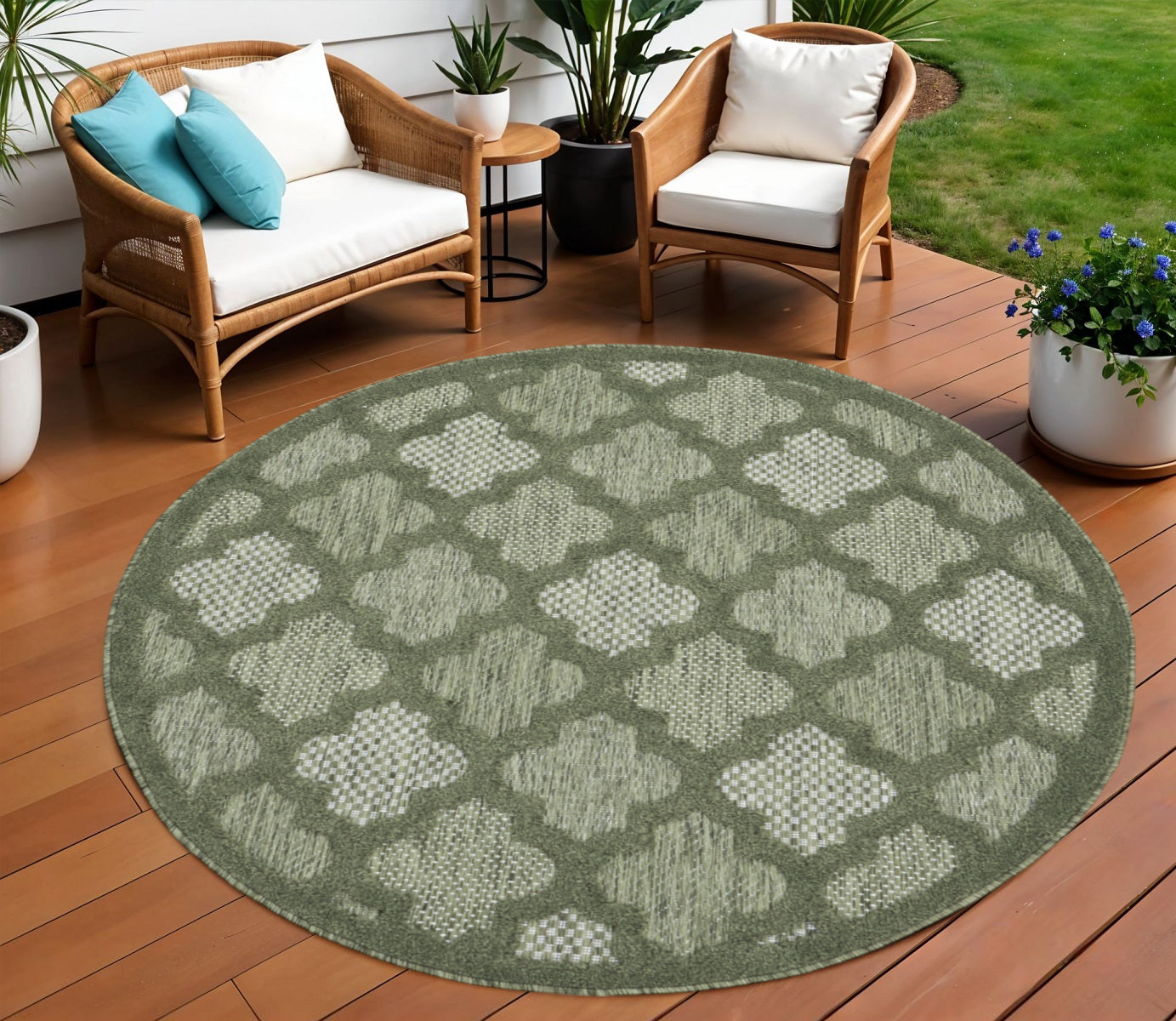 8 Green Round Geometric Indoor Outdoor Area Rug