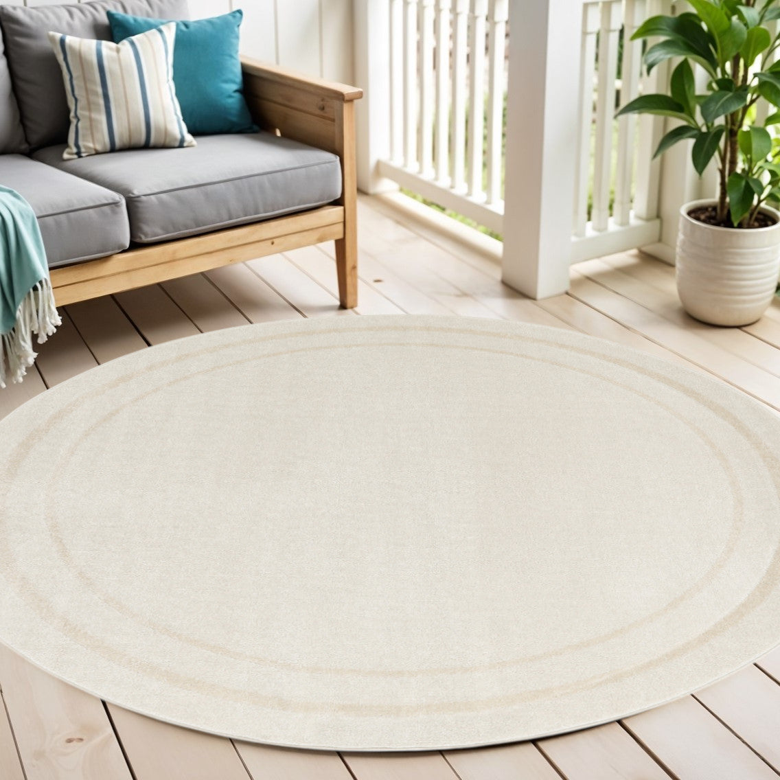 4 Ivory And Gold Round Indoor Outdoor Area Rug