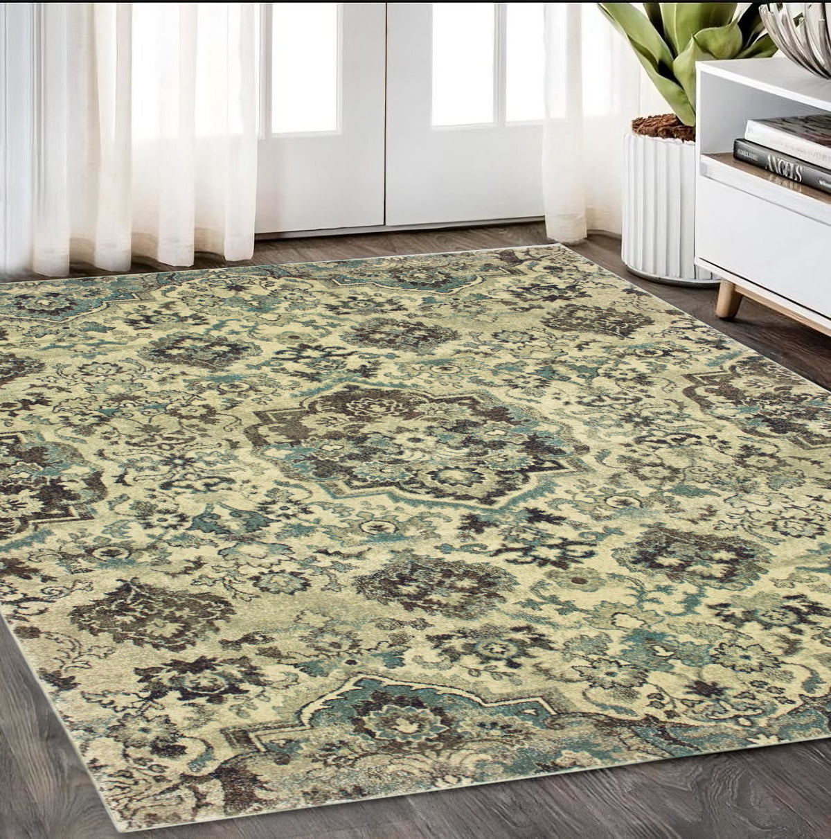 5' X 8' Ivory And Gray Oriental Area Rug