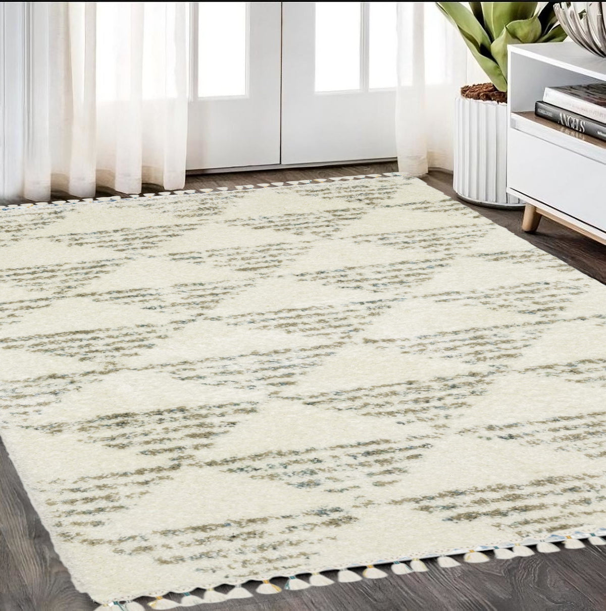 5' X 8' Ivory And Green Geometric Shag Area Rug With Fringe