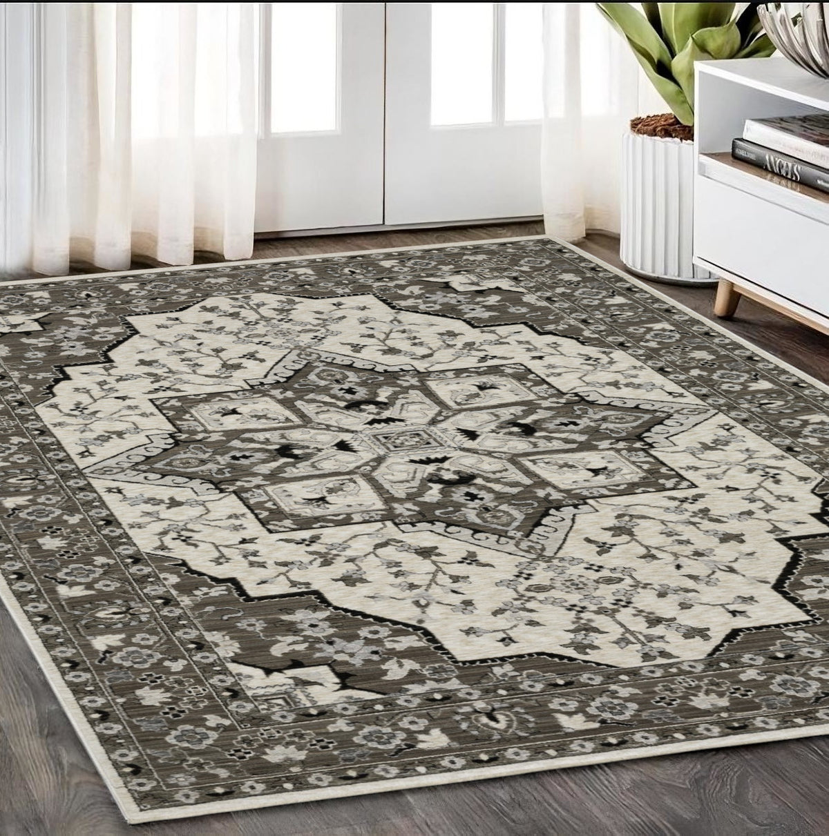5' X 8' Ivory And Gray Medallion Area Rug With Fringe