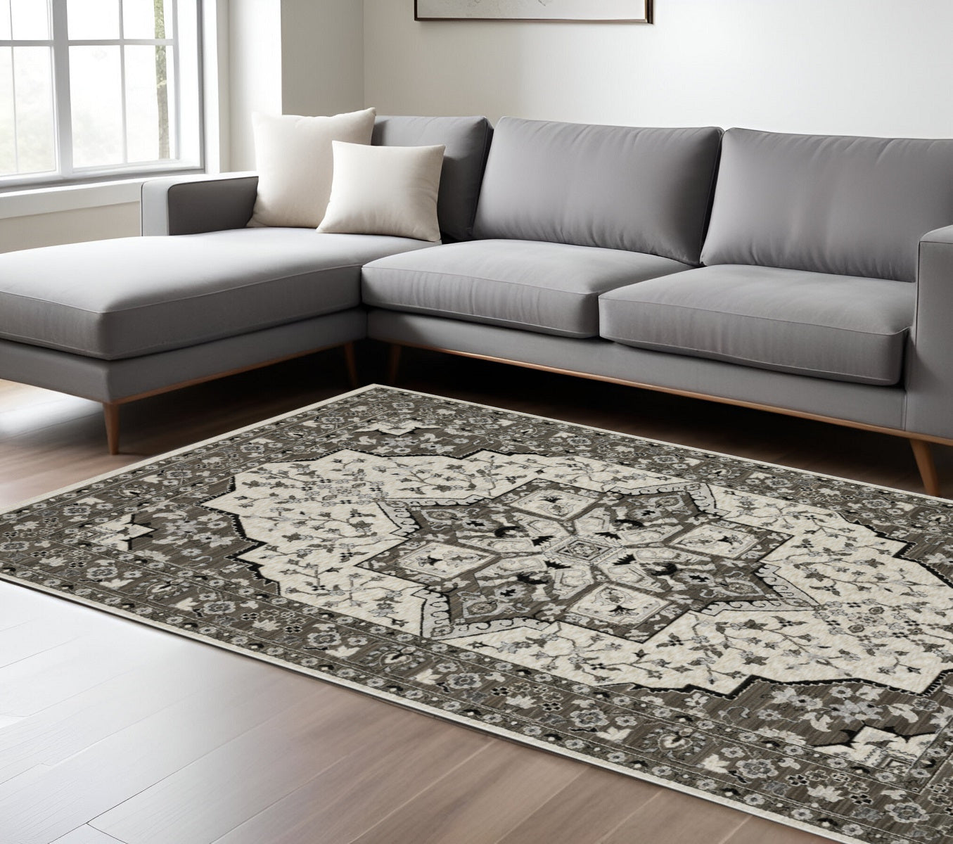 7' X 10' Ivory And Gray Medallion Area Rug With Fringe