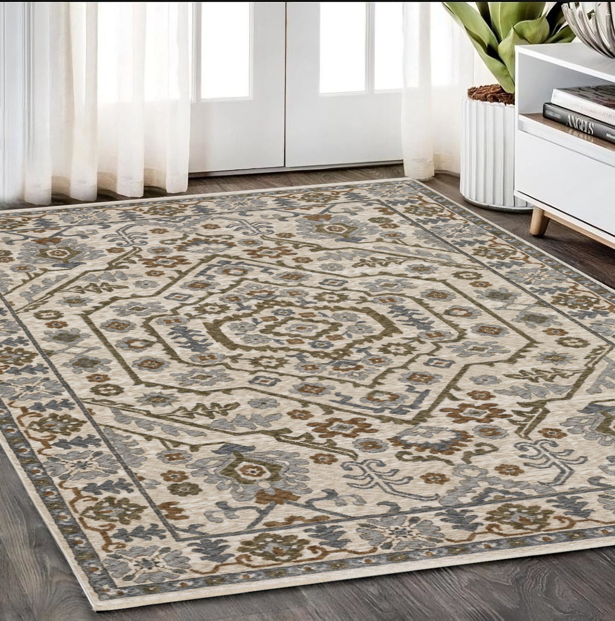 5' X 8' Ivory And Rust Floral Area Rug With Fringe