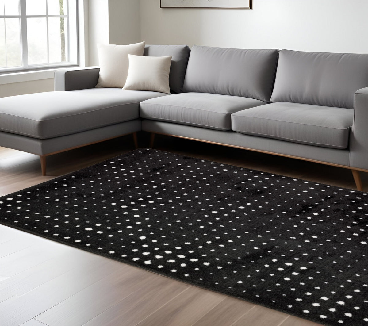 8' X 11' Black And Ivory Geometric Area Rug