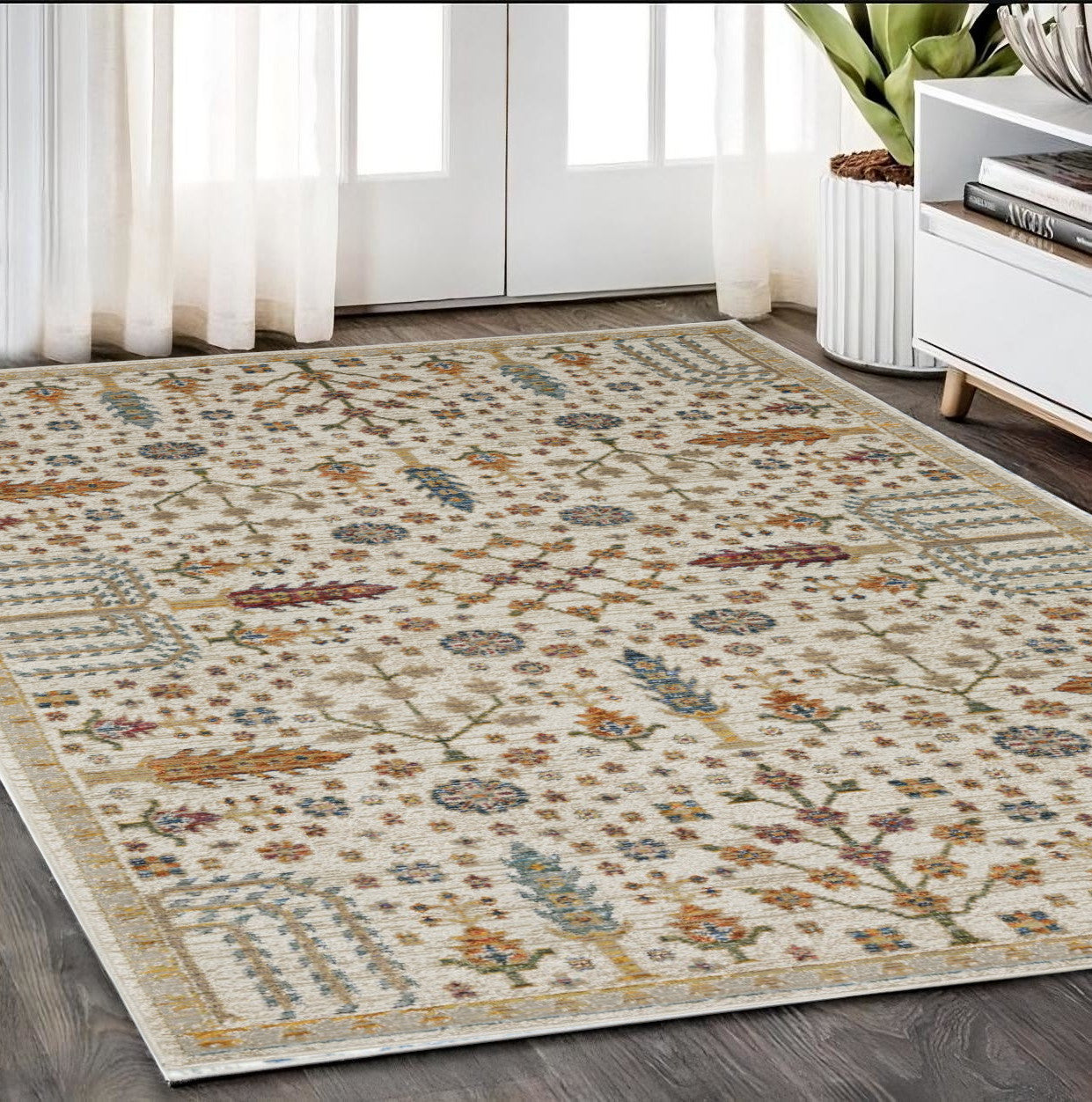 5' X 7' Ivory And Gold Oriental Area Rug