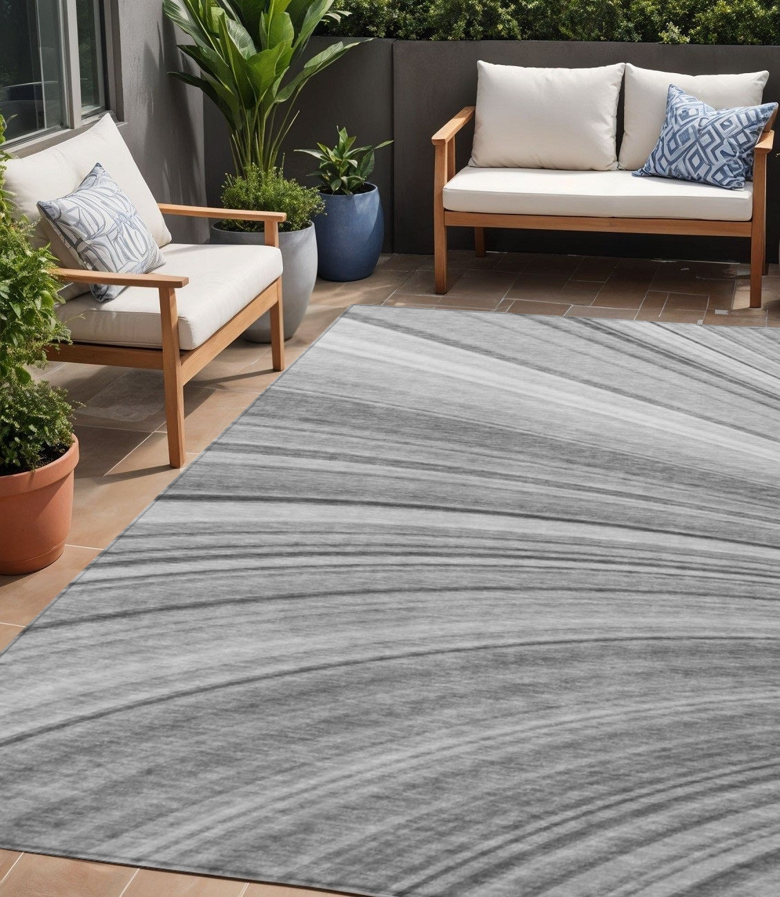 5' X 8' Gray Silver And Ivory Abstract Washable Indoor Outdoor Area Rug