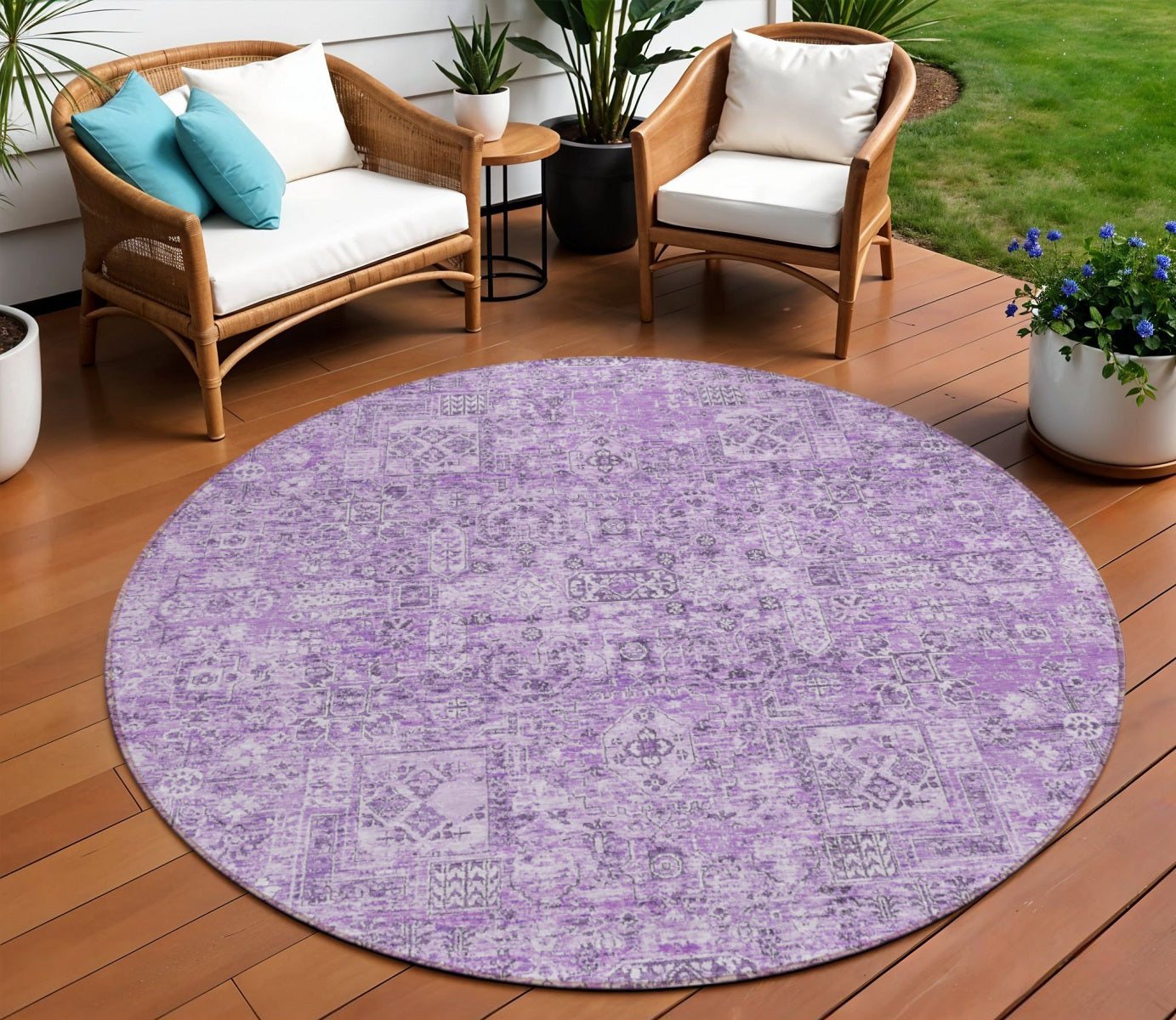 8' Lilac And Purple Round Floral Washable Indoor Outdoor Area Rug