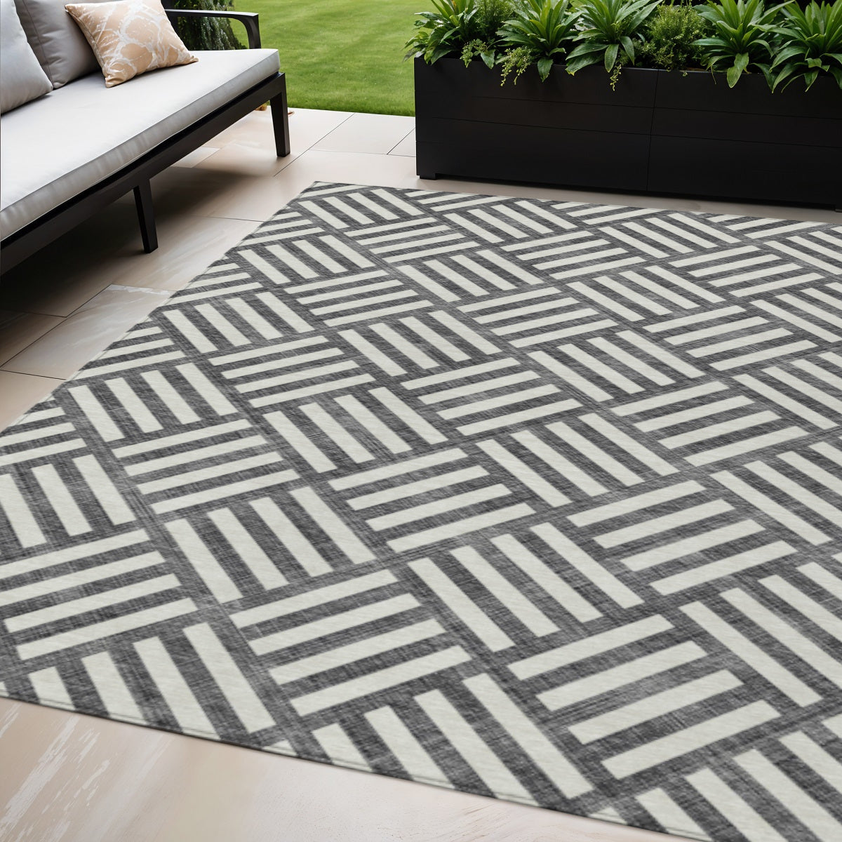 5' X 8' Black And Ivory Geometric Washable Indoor Outdoor Area Rug