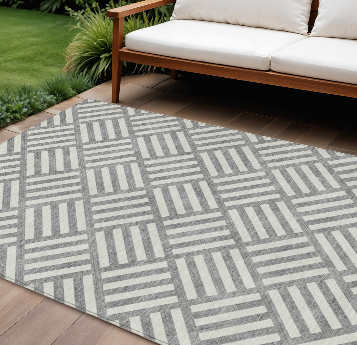 9' X 12' Gray And Ivory Geometric Washable Indoor Outdoor Area Rug