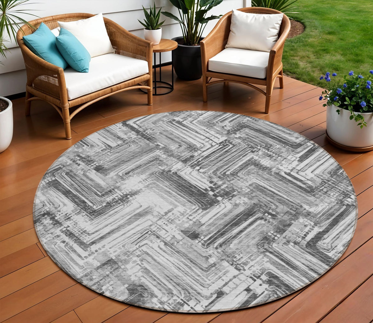 8' Gray Silver And Ivory Round Geometric Washable Indoor Outdoor Area Rug