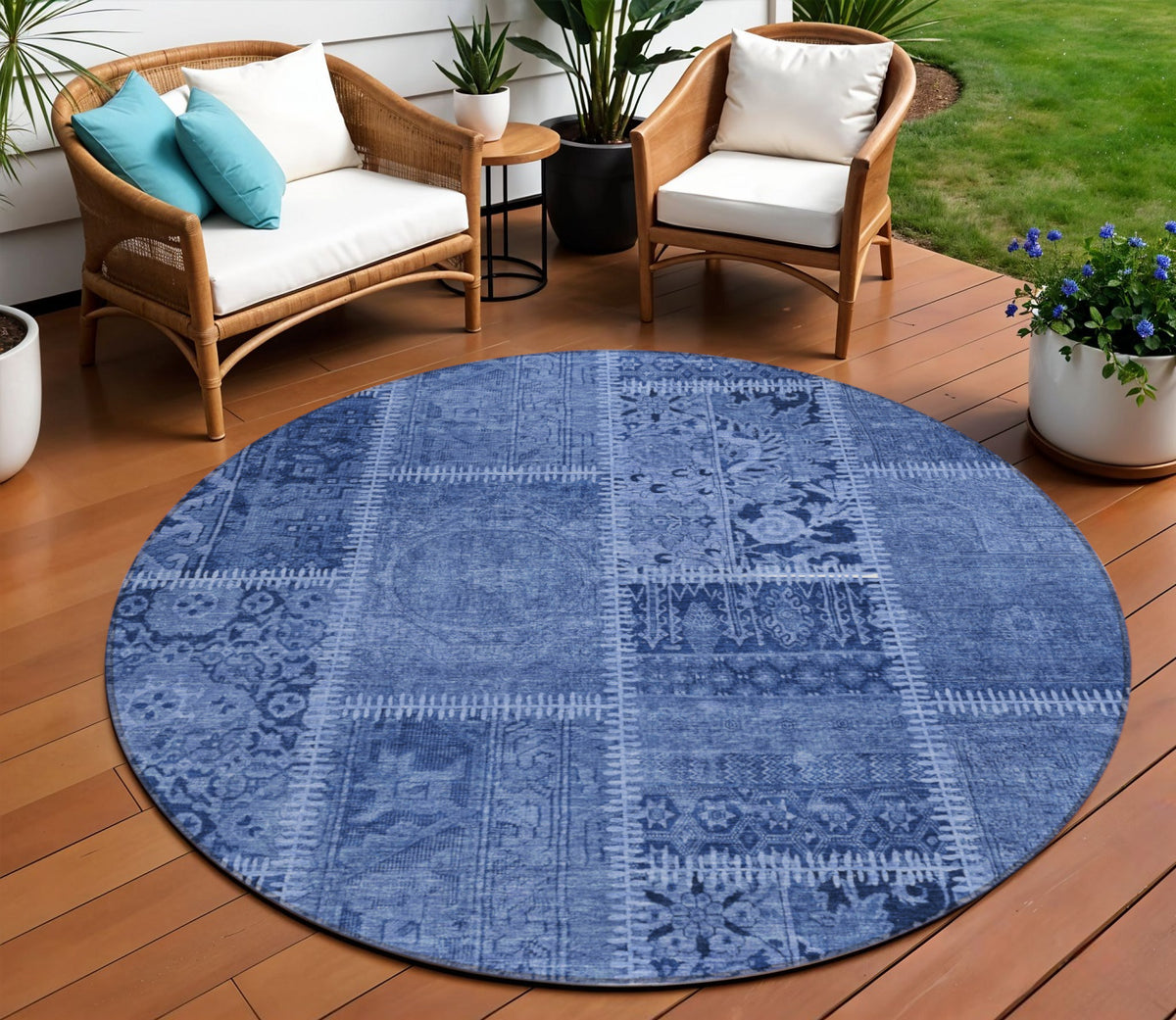 8' Navy Blue And Denim Blue Round Patchwork Washable Indoor Outdoor Area Rug