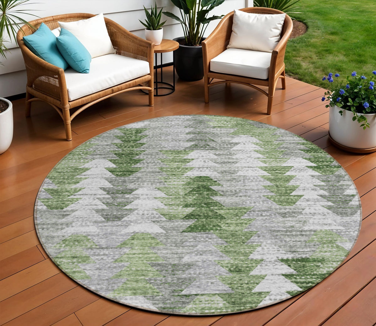 8' Green And Fern Green Round Geometric Washable Indoor Outdoor Area Rug
