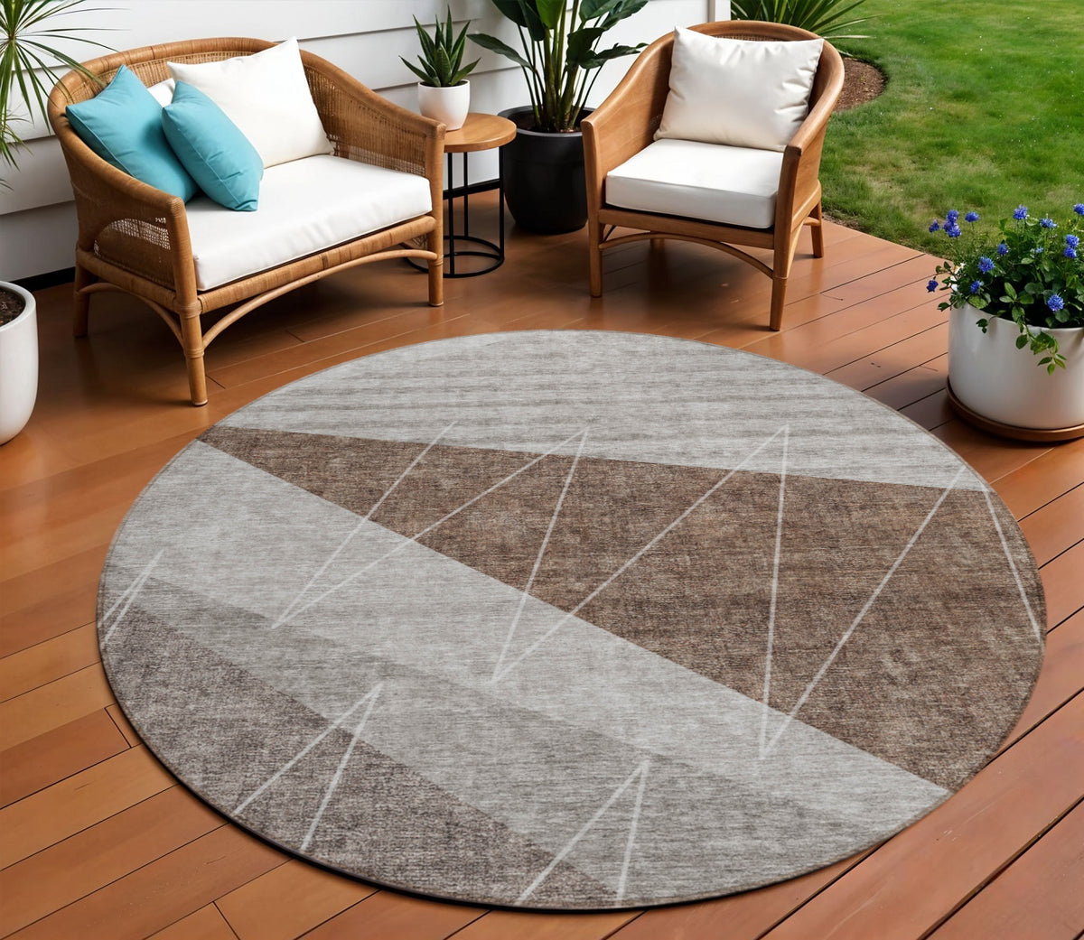 8' Gray Silver And Taupe Round Geometric Washable Indoor Outdoor Area Rug