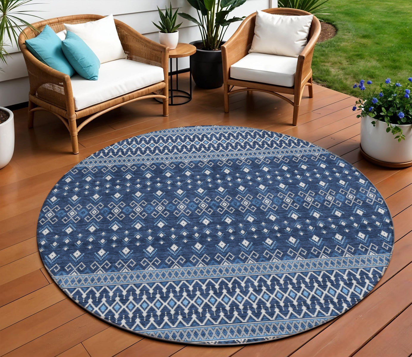 8' Navy Blue And Denim Blue Round Tribal Washable Indoor Outdoor Area Rug