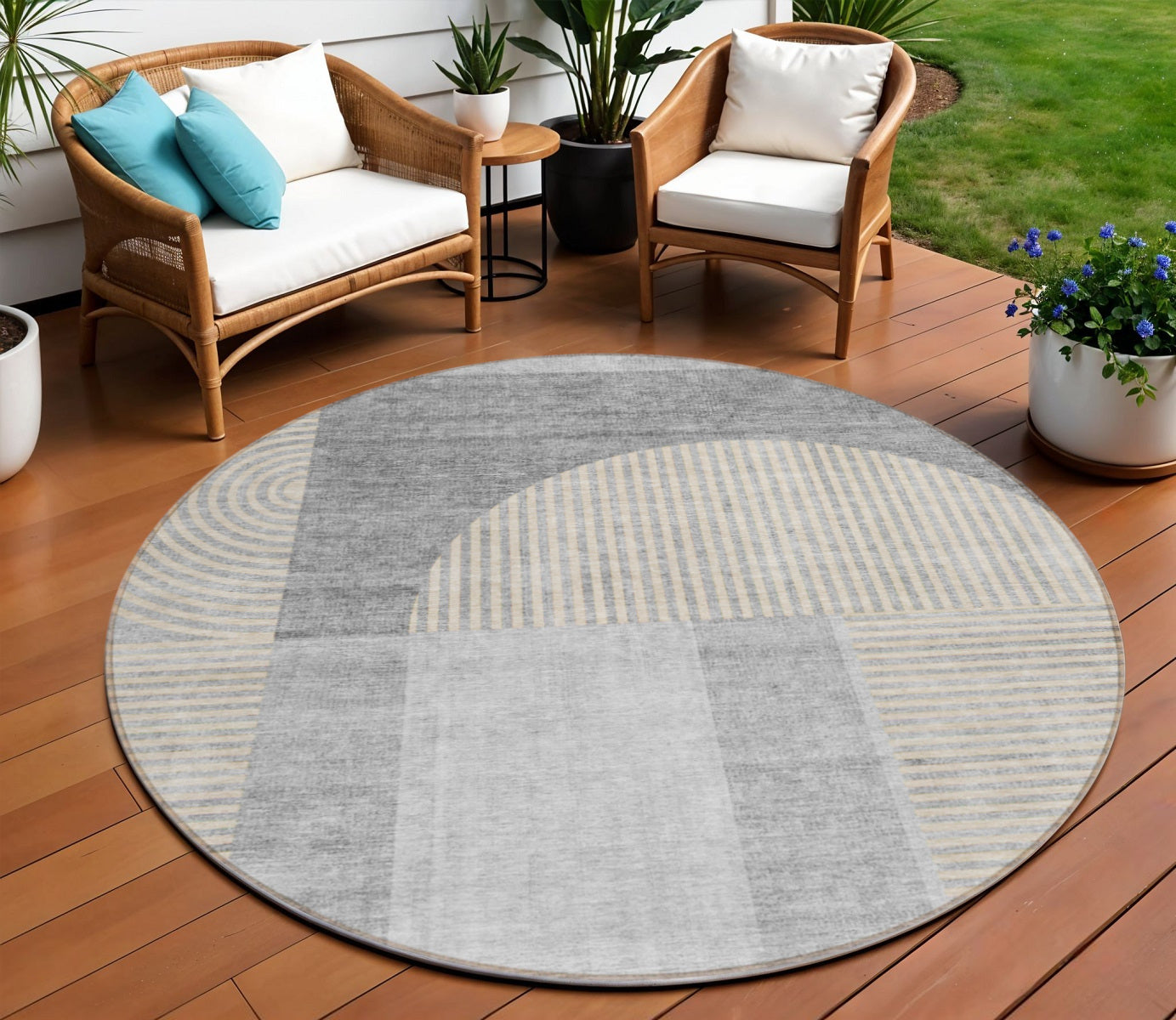 8' Silver Gray And Beige Round Geometric Washable Indoor Outdoor Area Rug