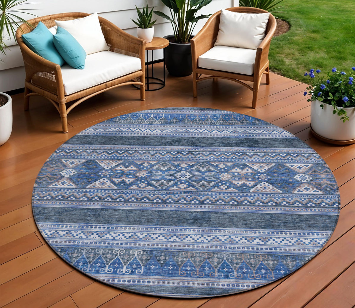 8' Navy Blue And Denim Blue Round Southwestern Washable Indoor Outdoor Area Rug