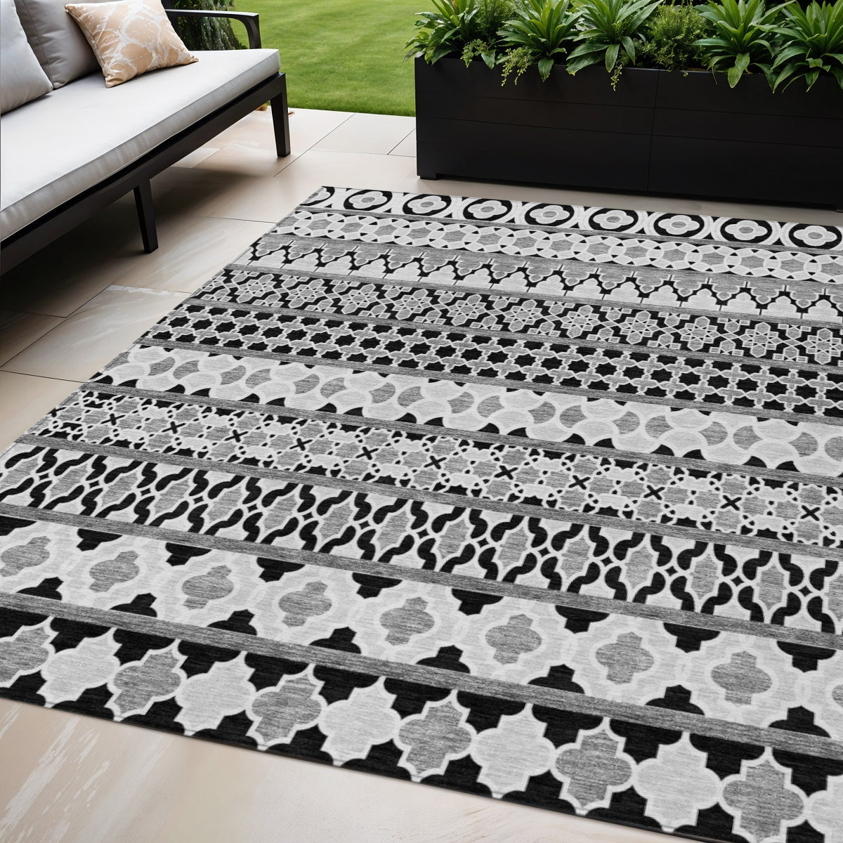 5' X 8' Black Gray And Ivory Quatrefoil Washable Indoor Outdoor Area Rug