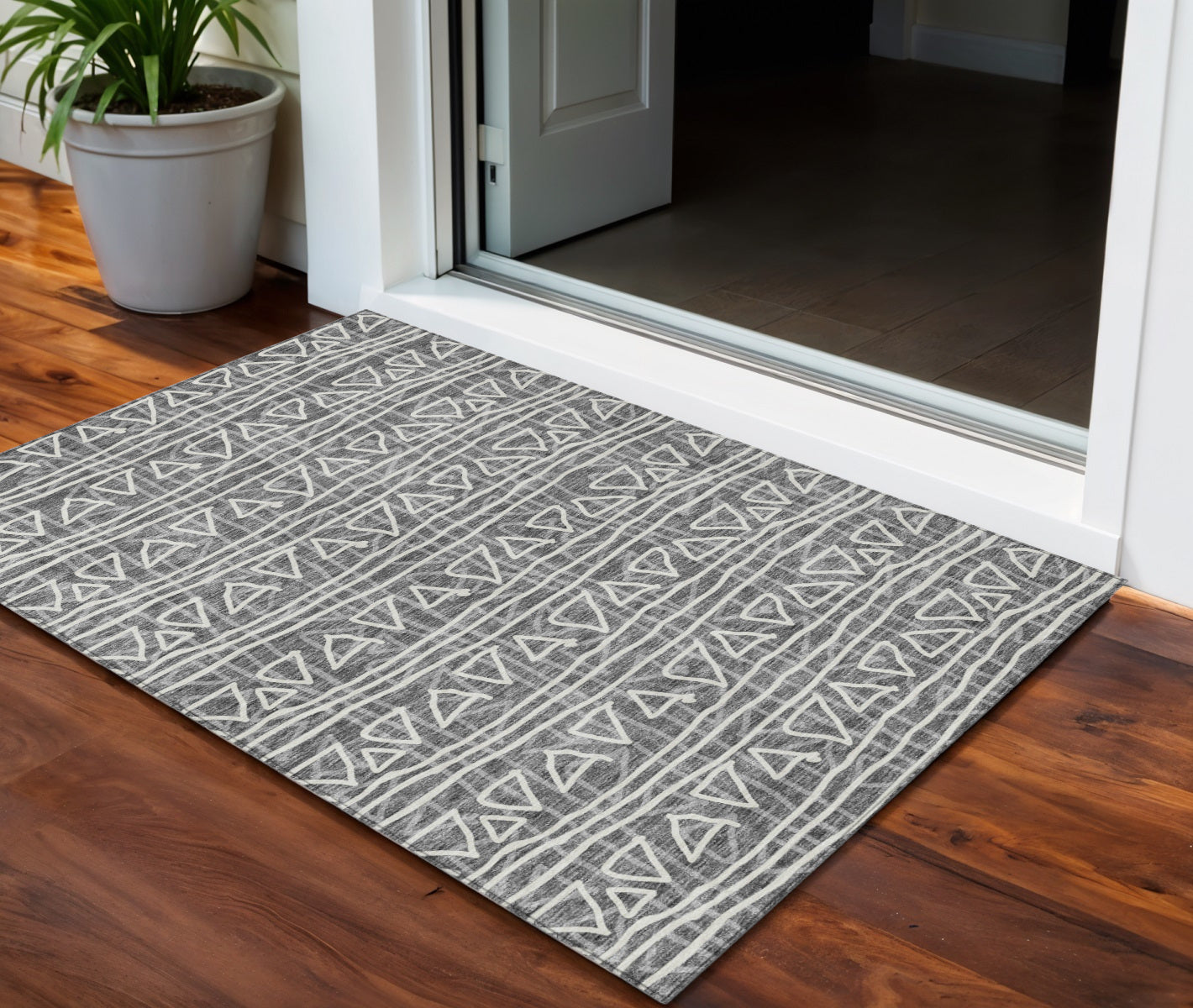 3' X 5' Charcoal Gray And Ivory Geometric Washable Indoor Outdoor Area Rug