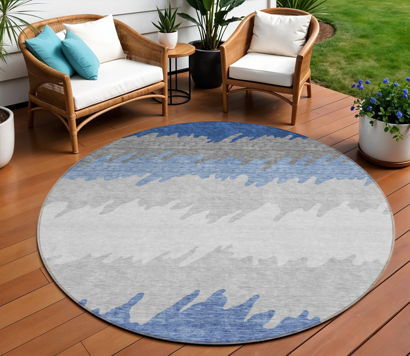8' Navy Blue Gray And Silver Round Striped Washable Indoor Outdoor Area Rug