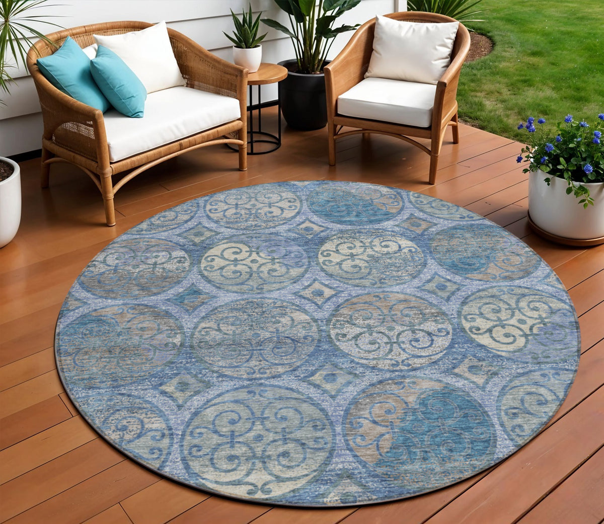 8' Navy Blue And Sky Blue Round Trellis Washable Indoor Outdoor Area Rug